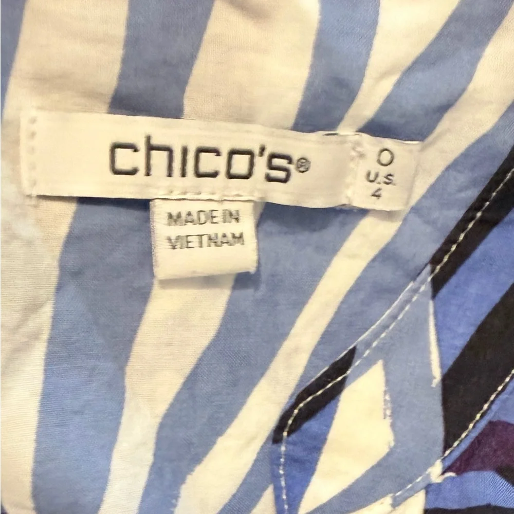 Chico’s Multicolor Tropical Print Button-Up Blouse Size 0 (US 4) - Picture 2 of 6